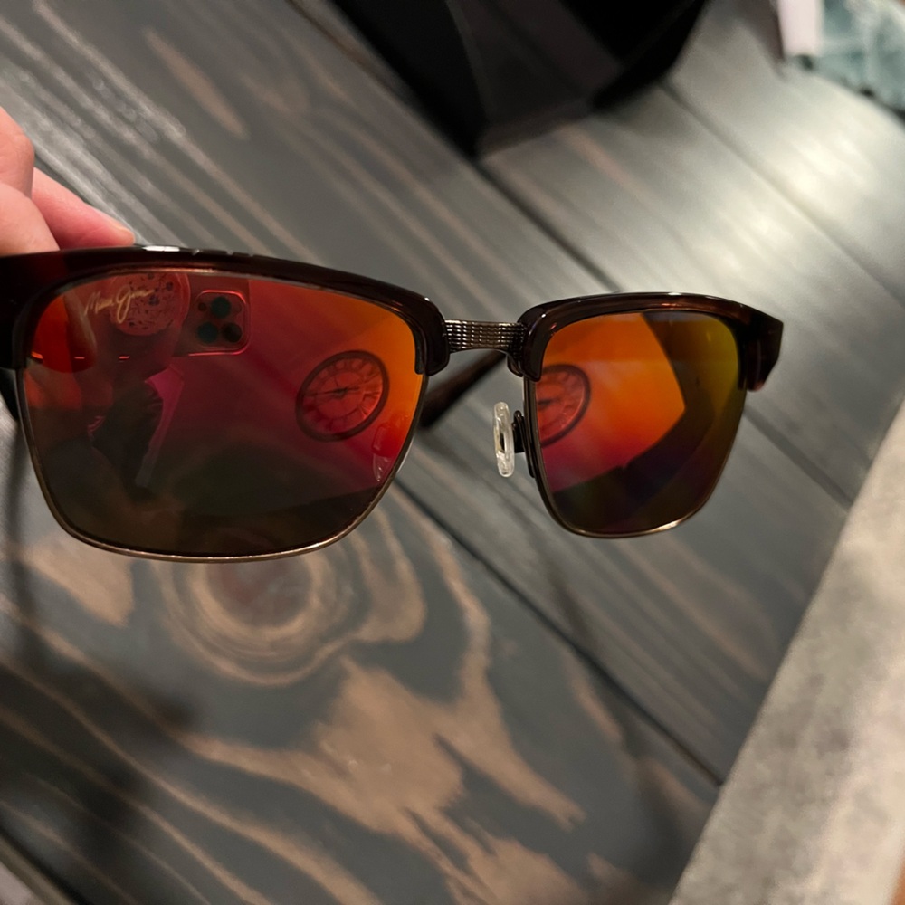 Maui Jim sunglasses - Picture 3 of 6